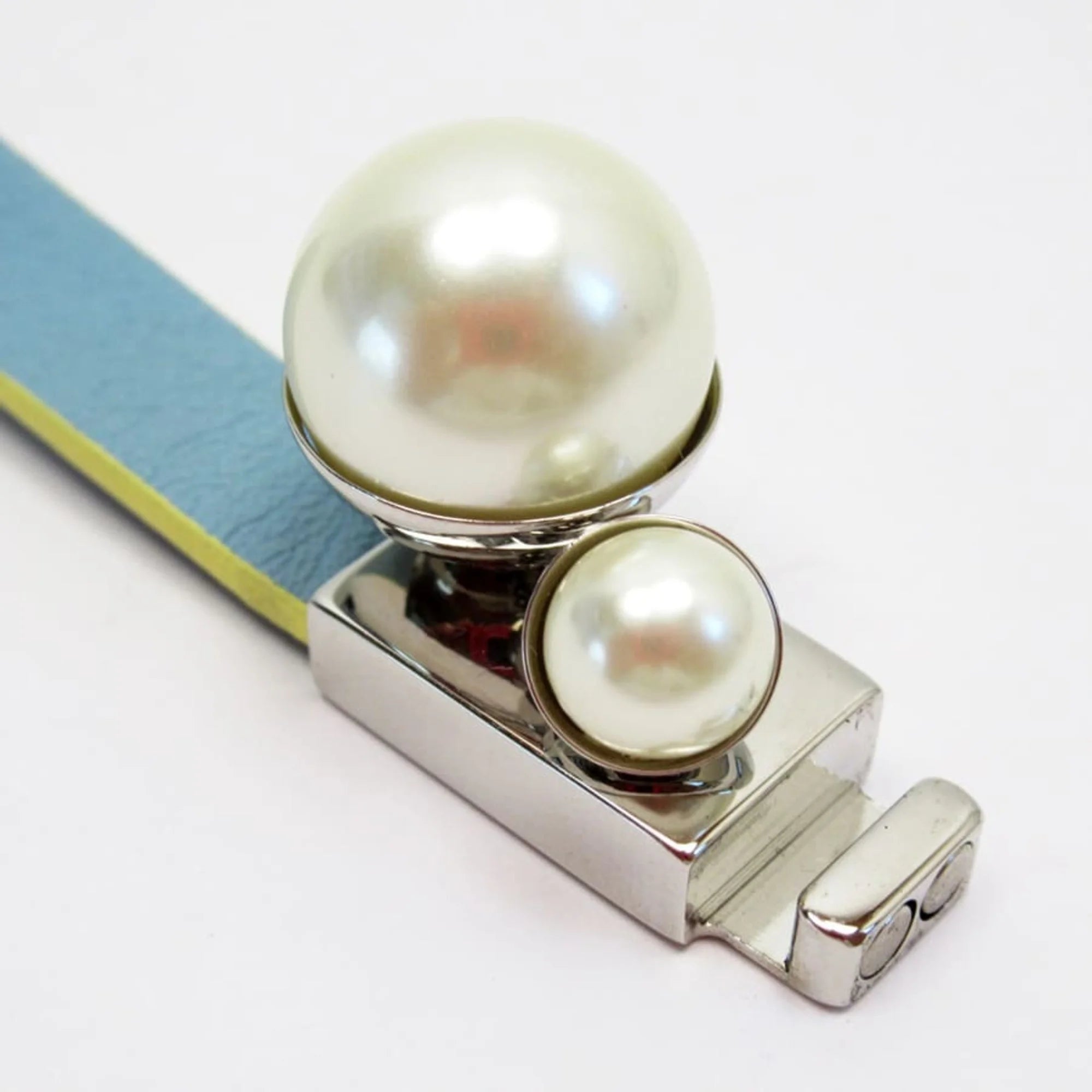 Blue x Yellow Silver Pearl White Leather Metal Choker N1941