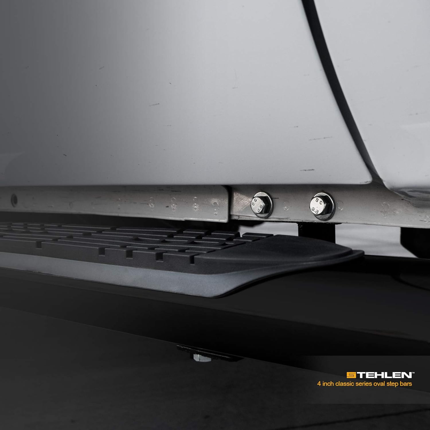 4 Oval Side Step Nerf Bars Black F336868