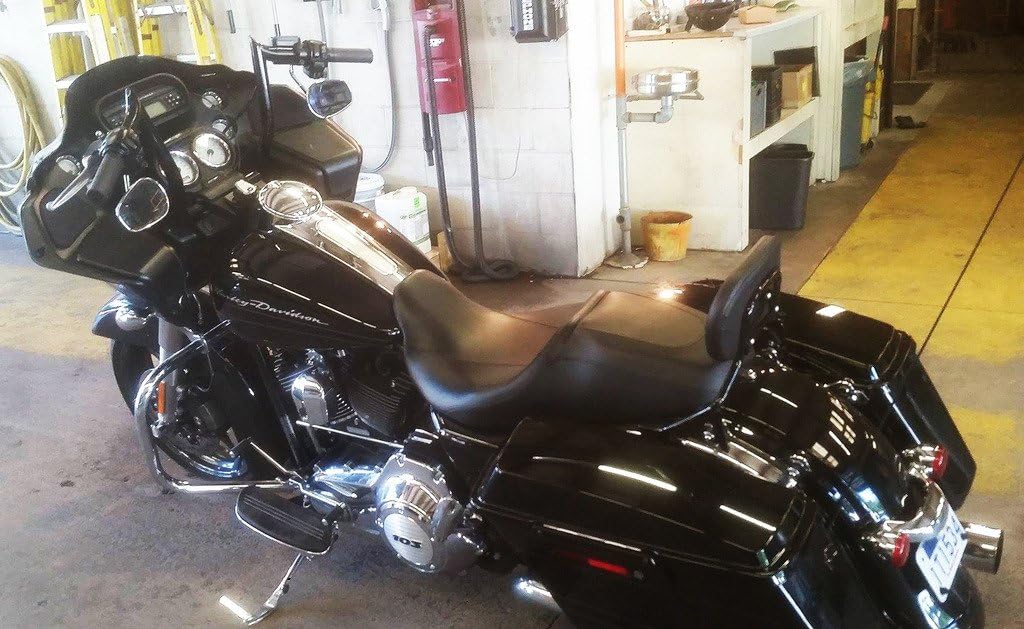 16" Custom Ape Hanger Handlebars for Harley Road Glides E7389