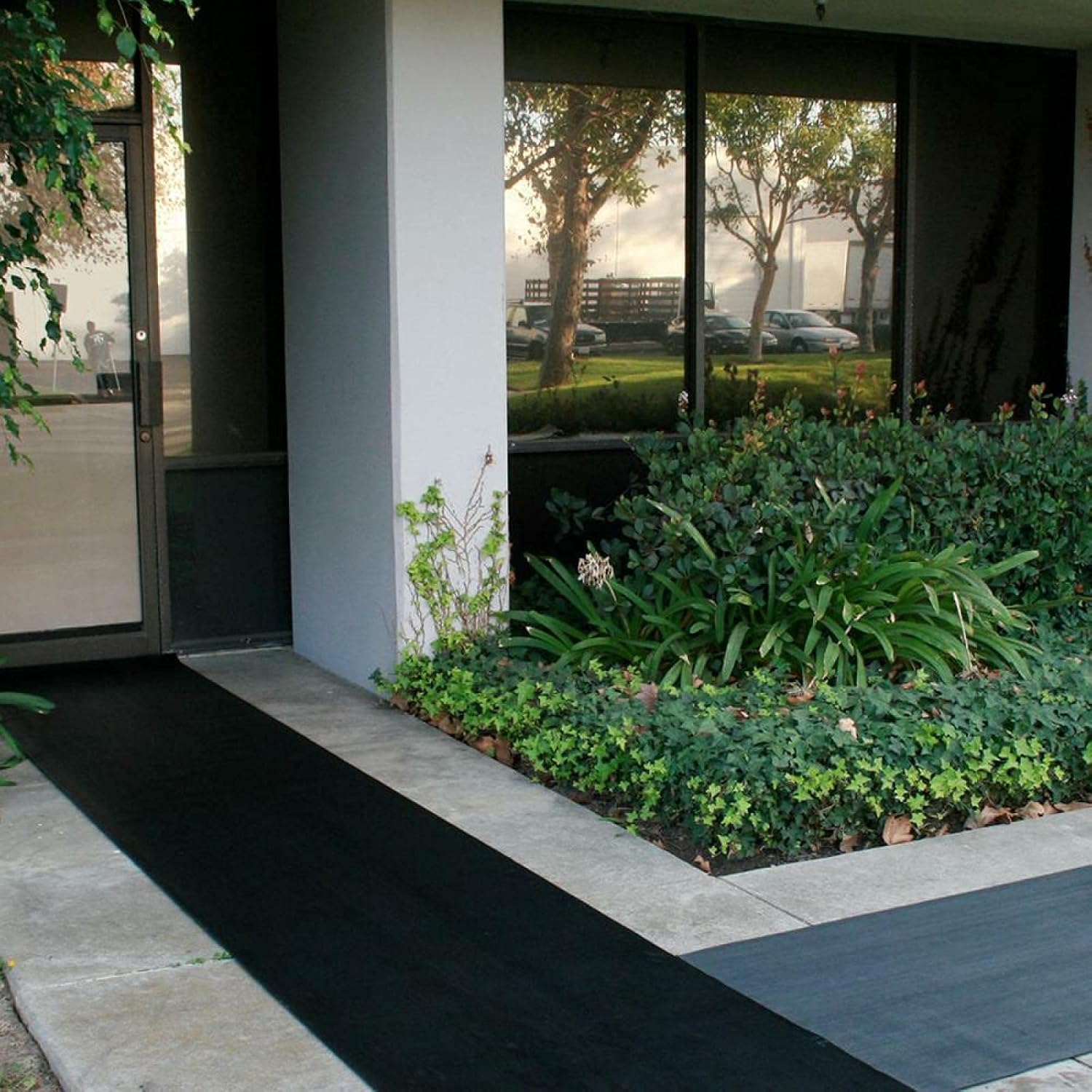 16.4ft x 3.3ft Black Non-Slip Rubber Floor Mat Roll O5032