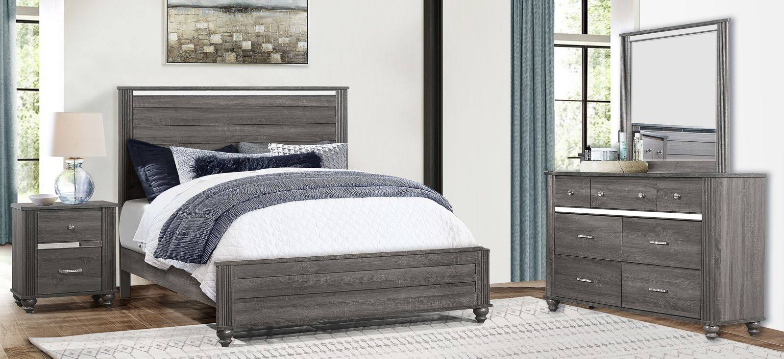 Gray Panel Bed T384184